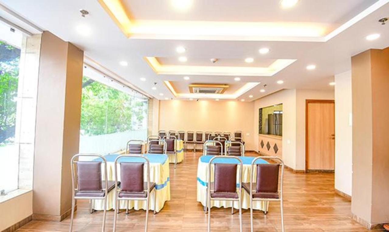 Fabhotel Stay Inn International - Nr Sealdah Station Колката Екстер'єр фото