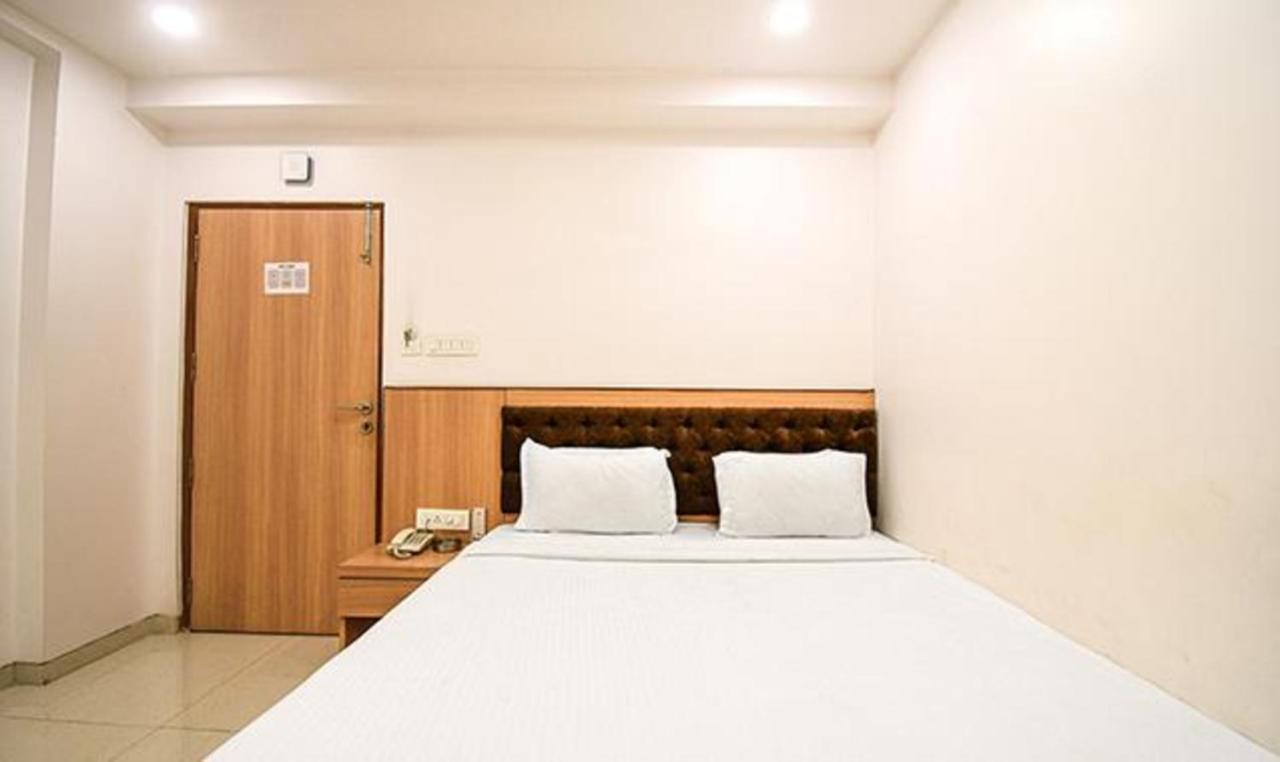 Fabhotel Stay Inn International - Nr Sealdah Station Колката Екстер'єр фото