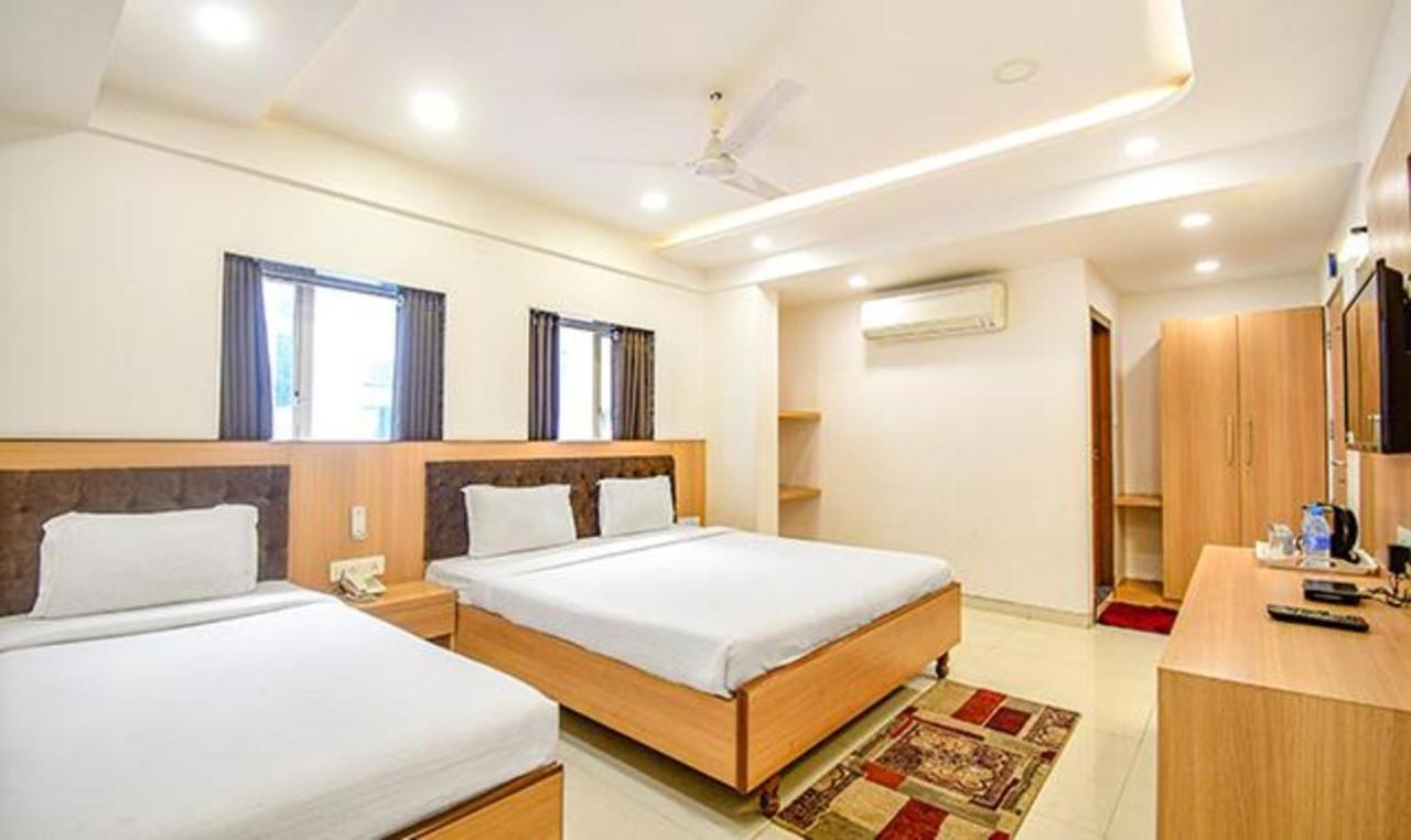 Fabhotel Stay Inn International - Nr Sealdah Station Колката Екстер'єр фото