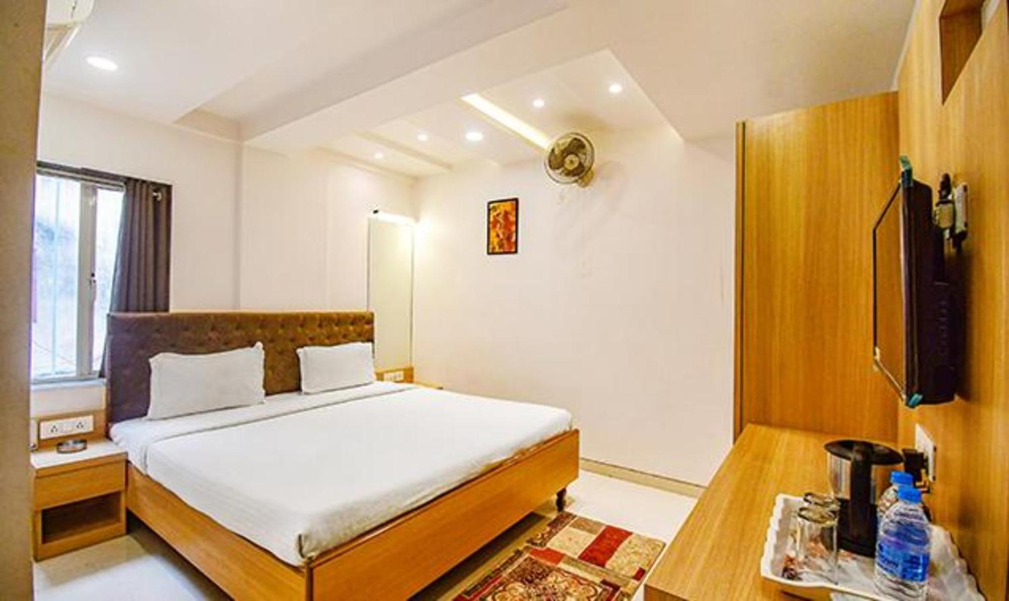 Fabhotel Stay Inn International - Nr Sealdah Station Колката Екстер'єр фото